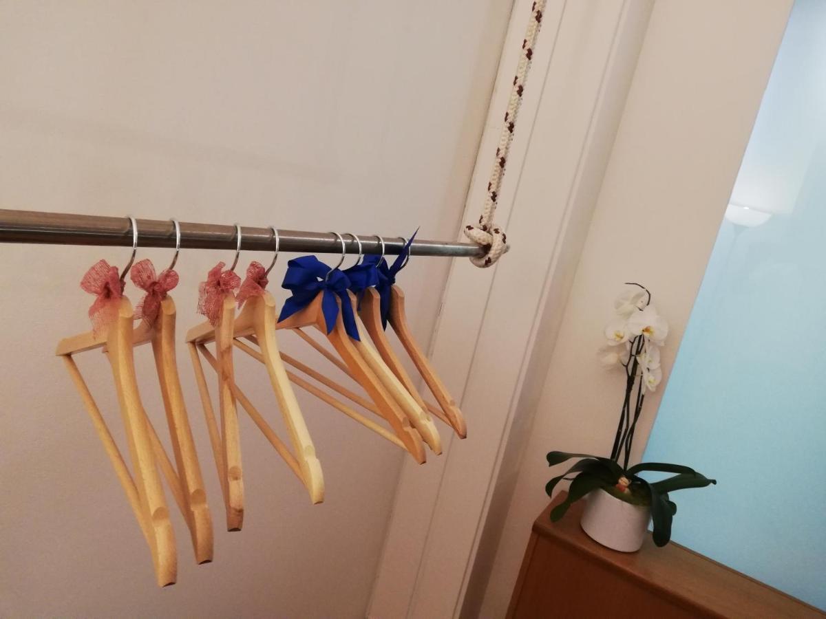 Appartamento Lettera 22 Ivrea Bagian luar foto