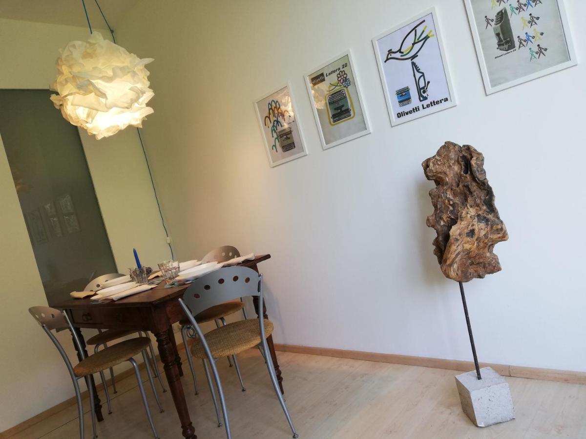 Appartamento Lettera 22 Ivrea Bagian luar foto