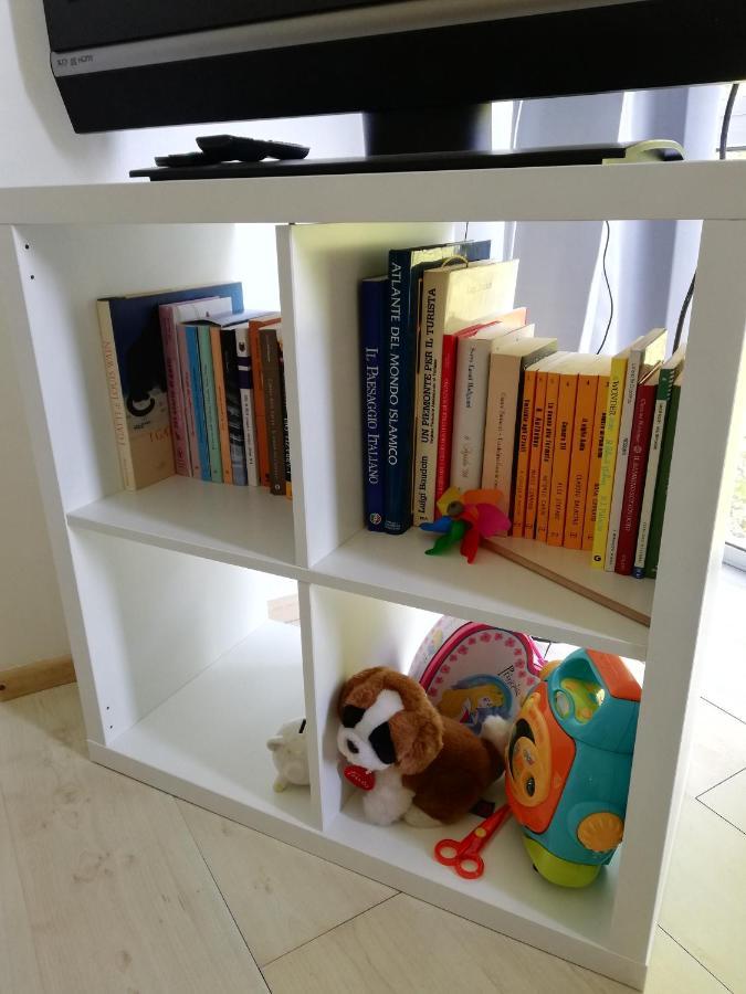 Appartamento Lettera 22 Ivrea Bagian luar foto