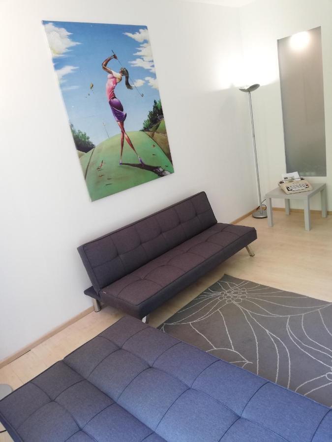 Appartamento Lettera 22 Ivrea Bagian luar foto